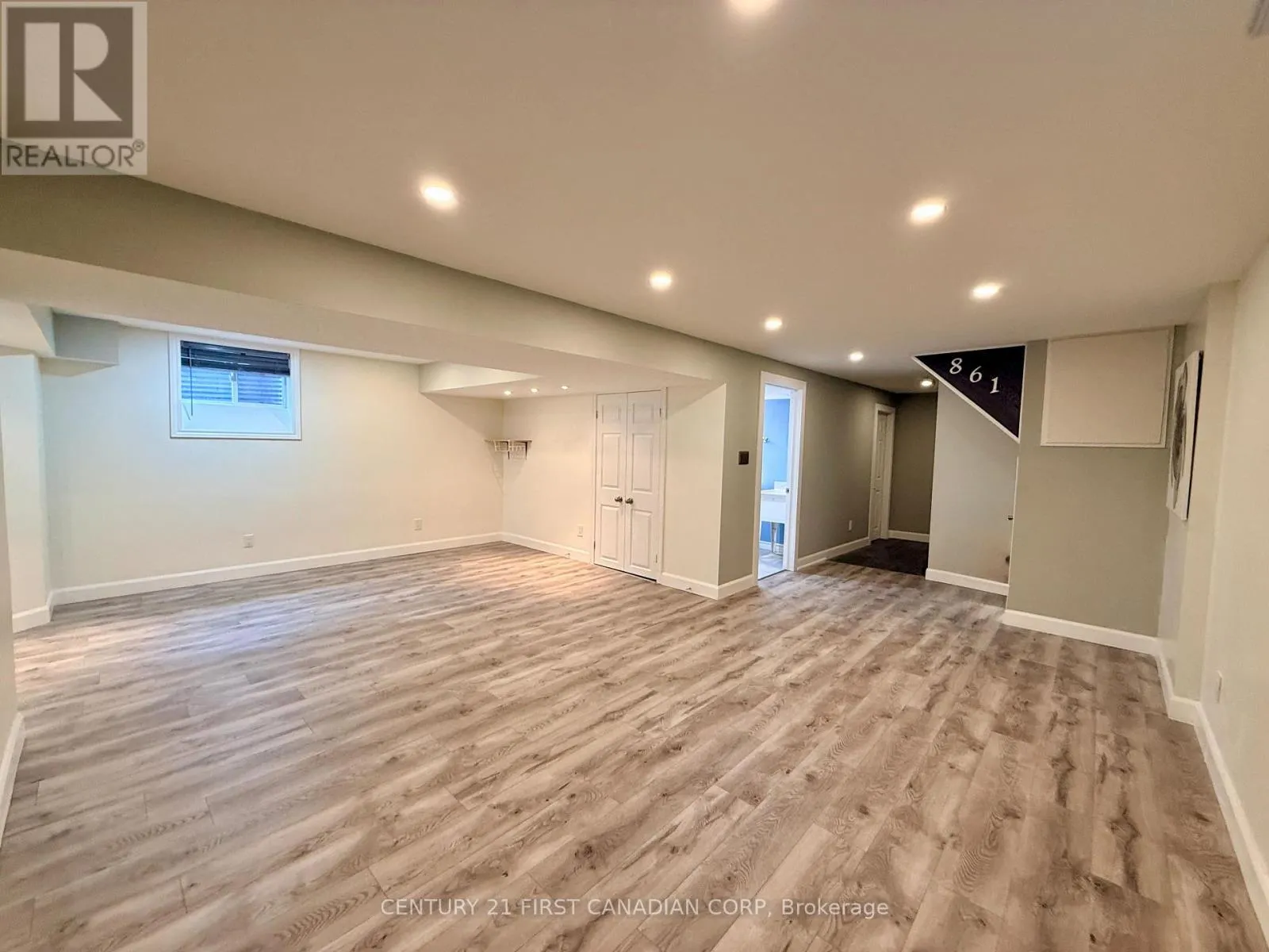 861 OAKCROSSING ROAD