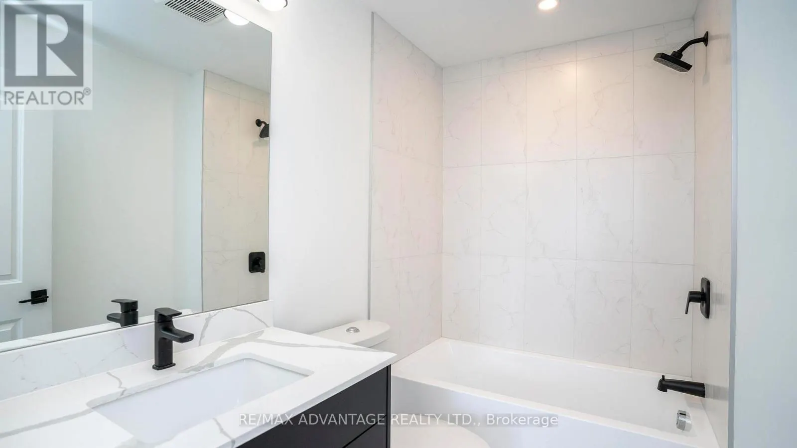 35 - 3900 SAVOY STREET, #35