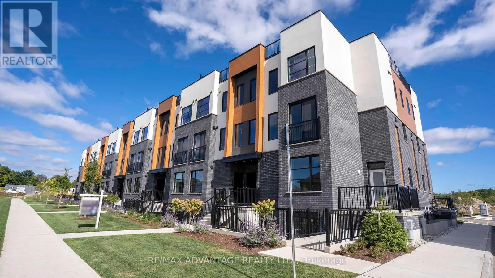 35 - 3900 SAVOY STREET, #35