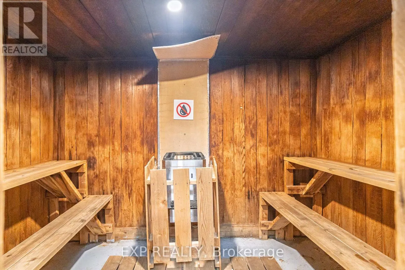 415 - 2000 JASMINE CRESCENT