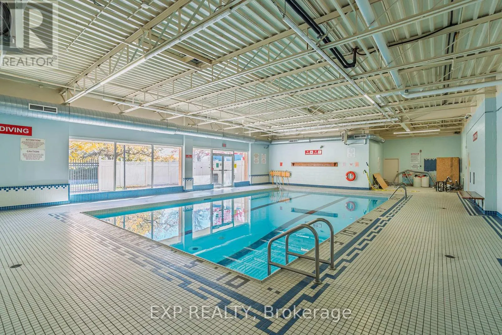 415 - 2000 JASMINE CRESCENT