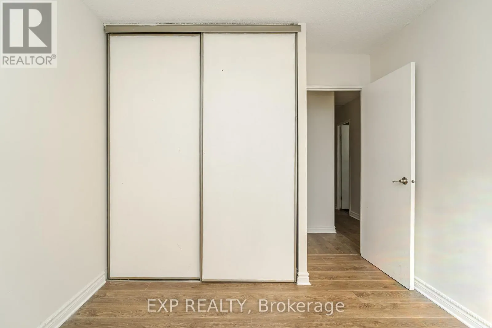 415 - 2000 JASMINE CRESCENT