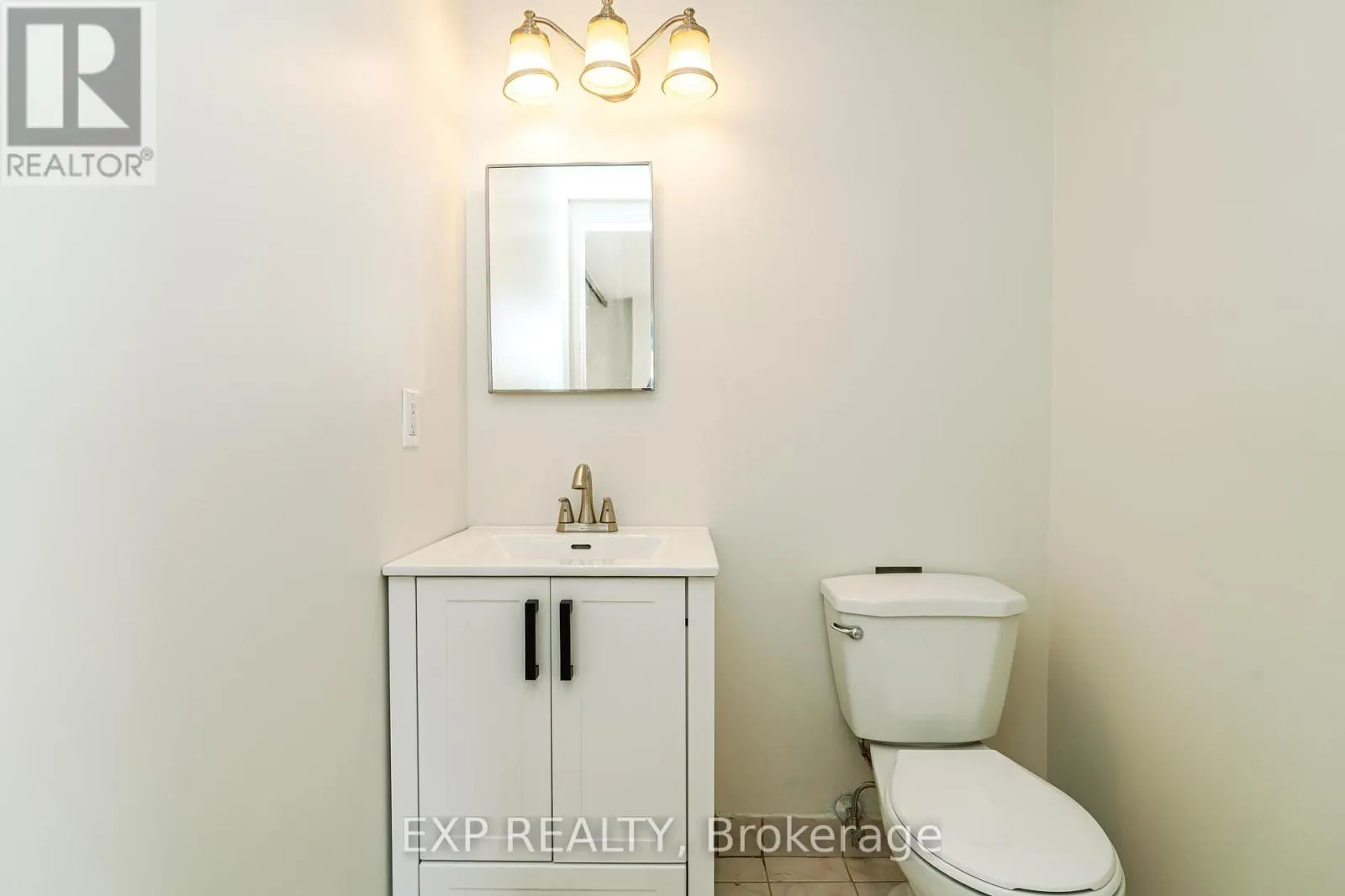 415 - 2000 JASMINE CRESCENT