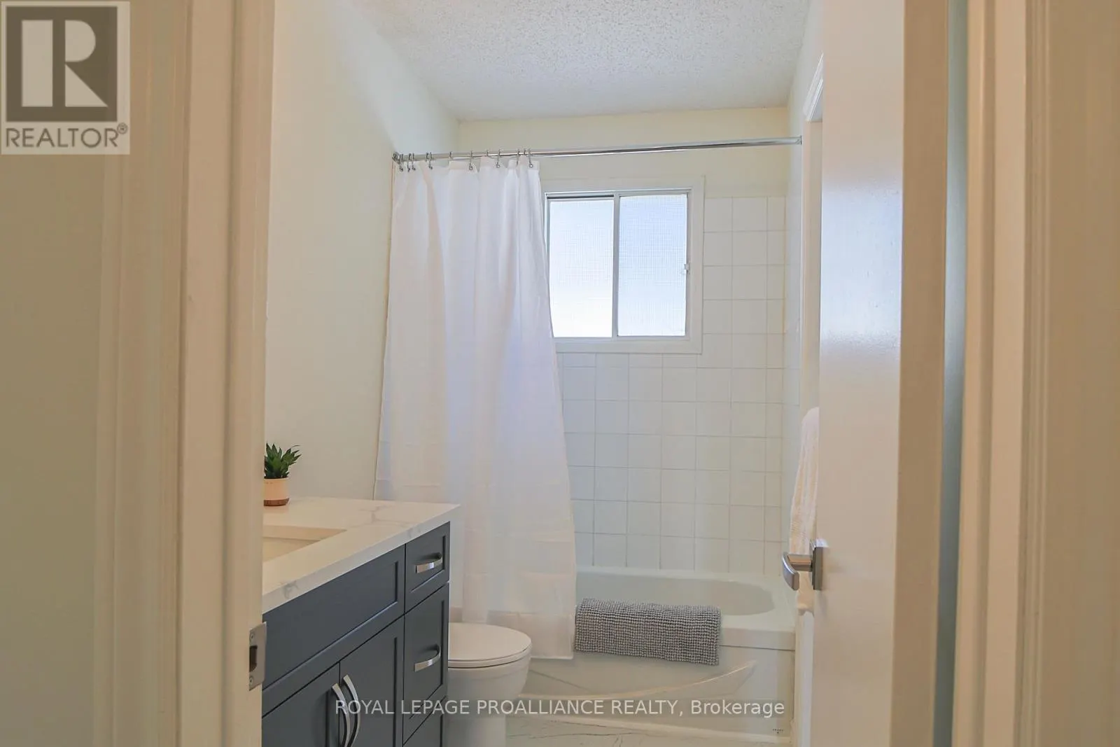 98 EAST DAVIS STREET