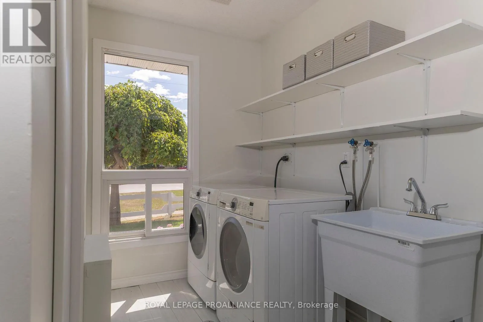 98 EAST DAVIS STREET