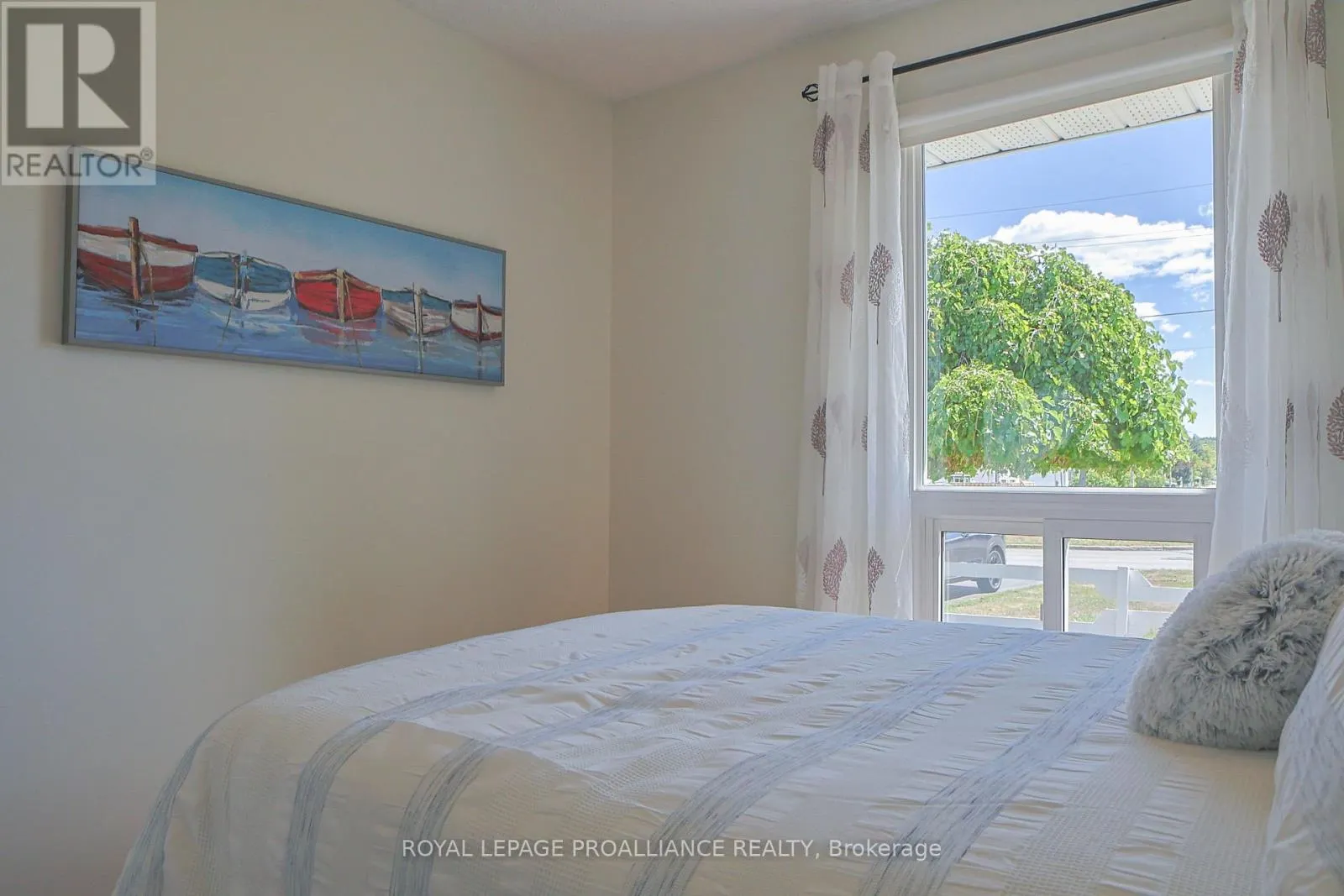 98 EAST DAVIS STREET