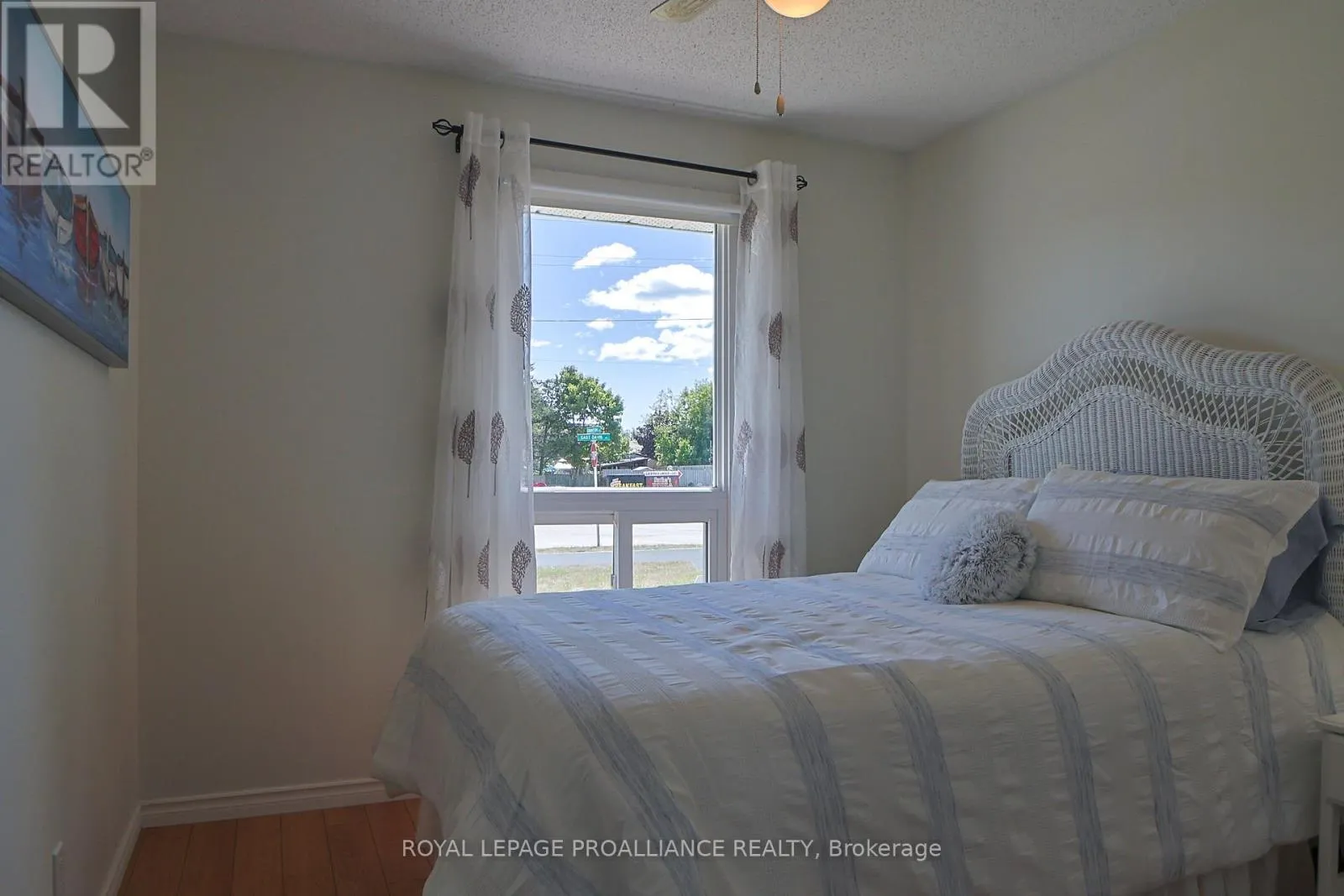 98 EAST DAVIS STREET