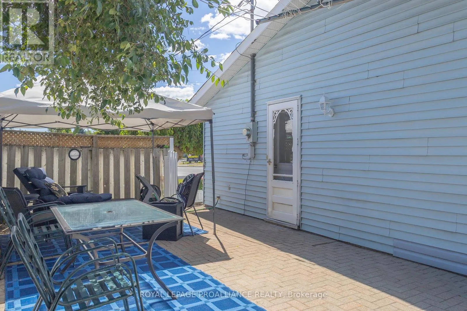 98 EAST DAVIS STREET