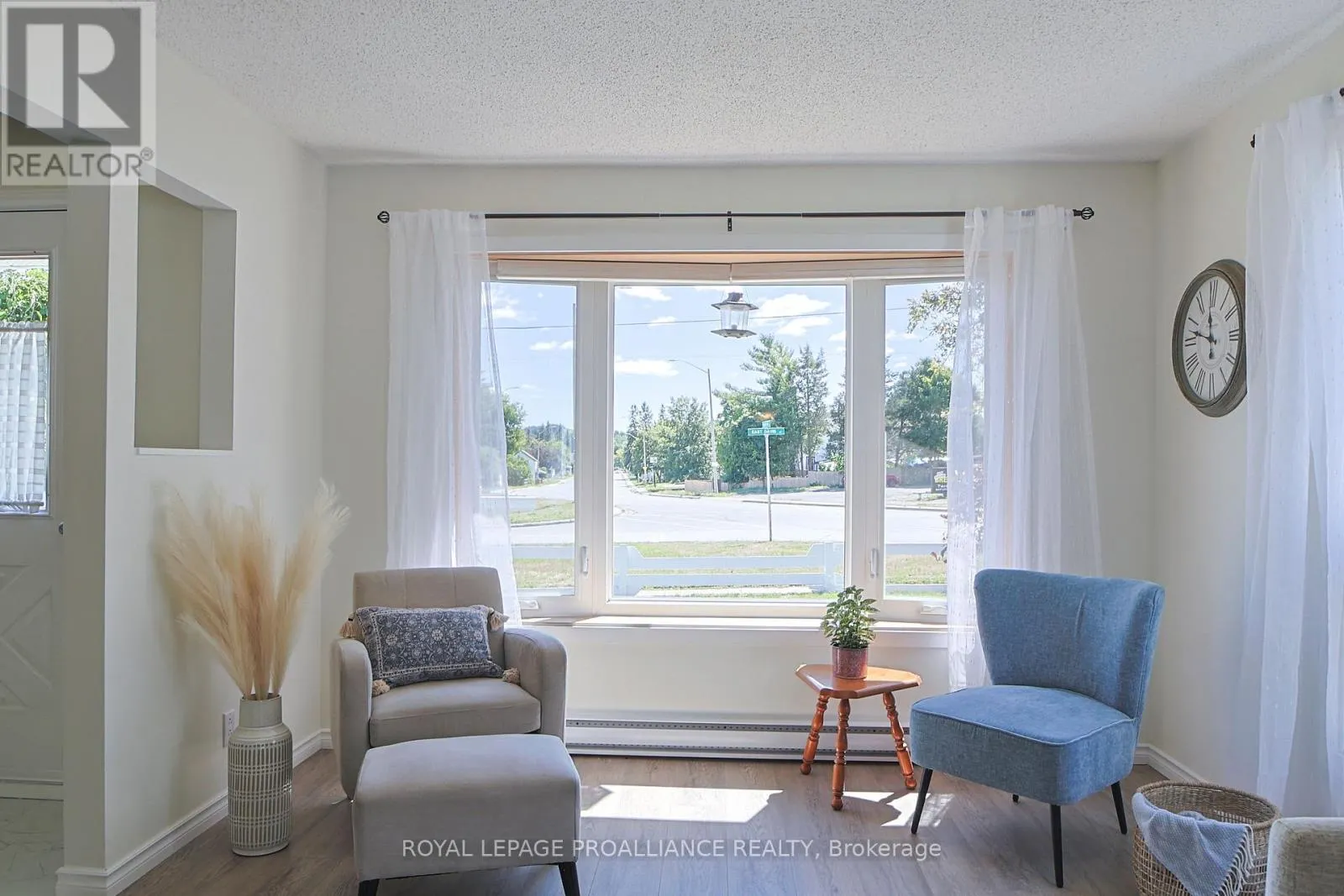 98 EAST DAVIS STREET