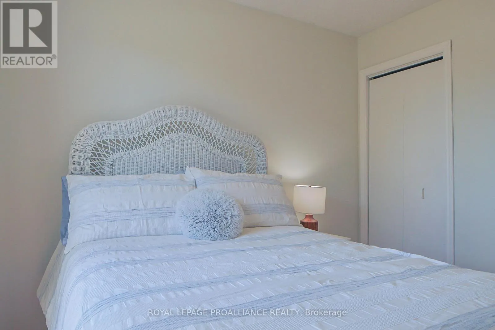 98 EAST DAVIS STREET