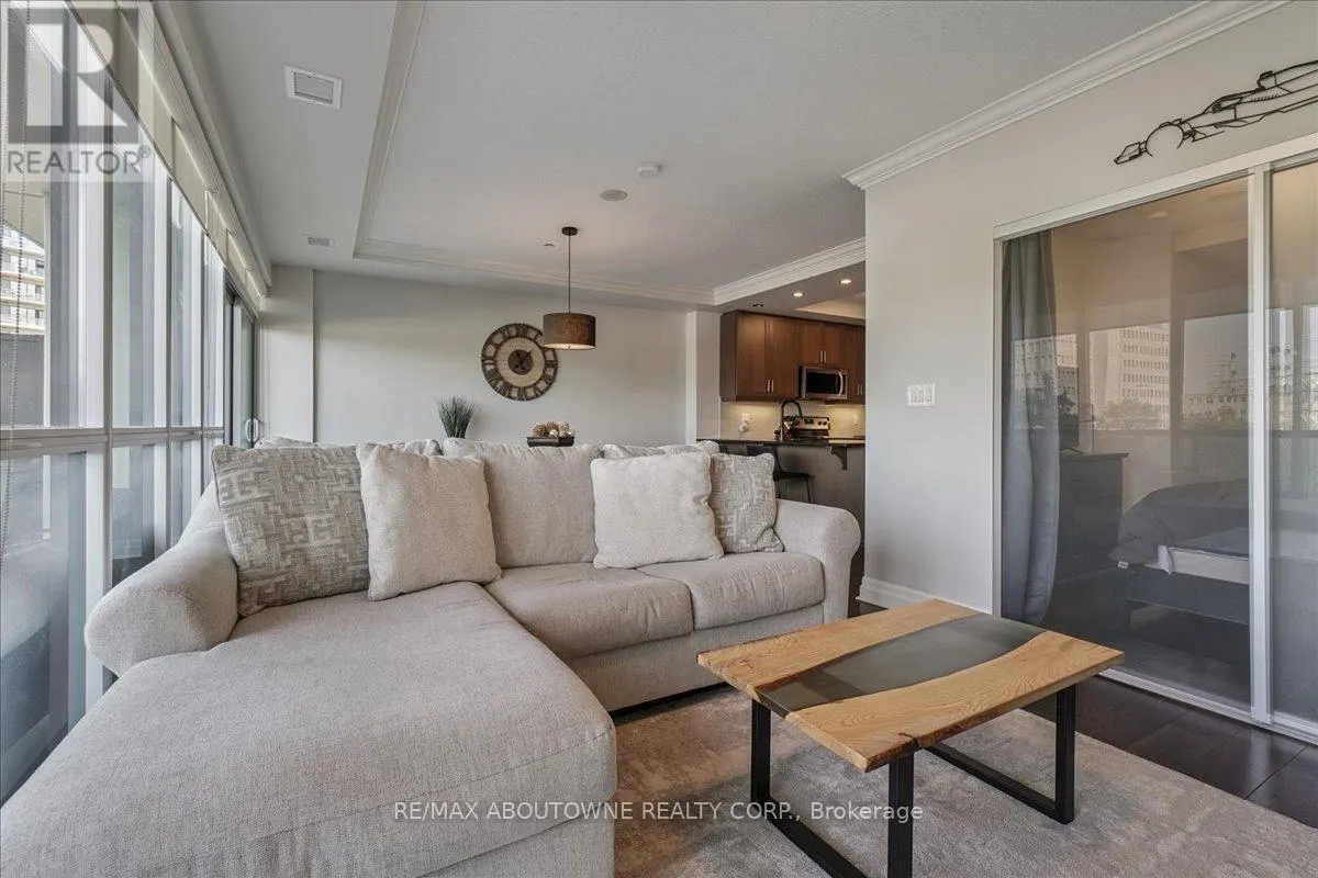 405 - 150 WELLINGTON STREET E