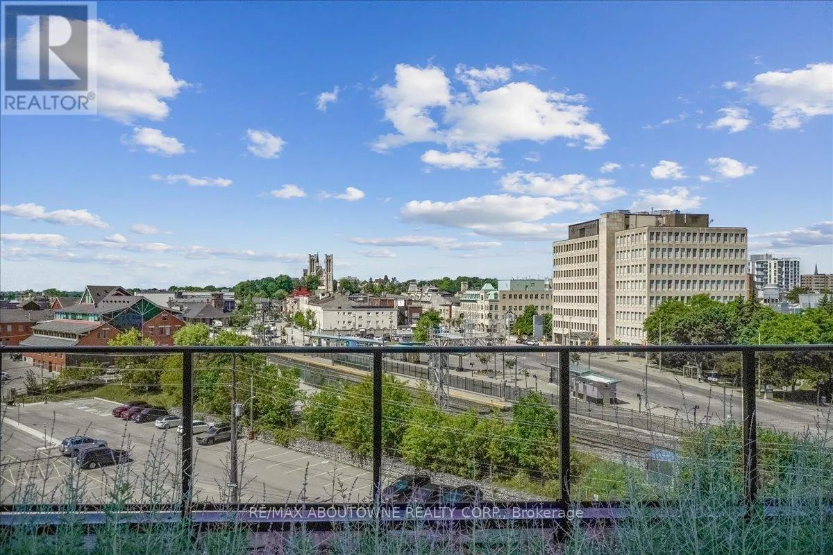 405 - 150 WELLINGTON STREET E