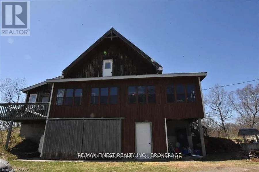 1146 FOURTH LAKE ROAD S