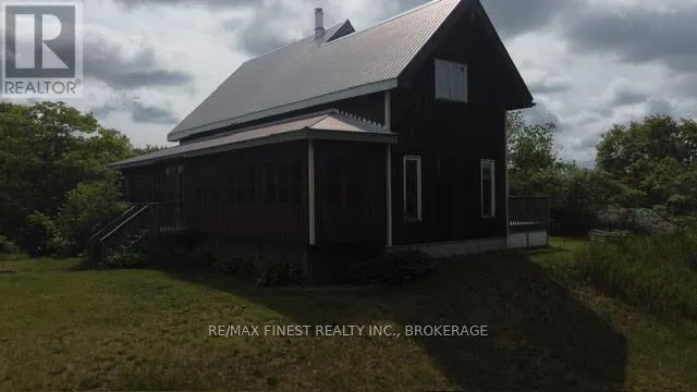 1146 FOURTH LAKE ROAD S