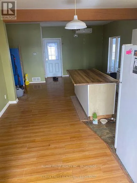 1146 FOURTH LAKE ROAD S