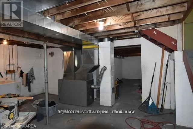 1146 FOURTH LAKE ROAD S