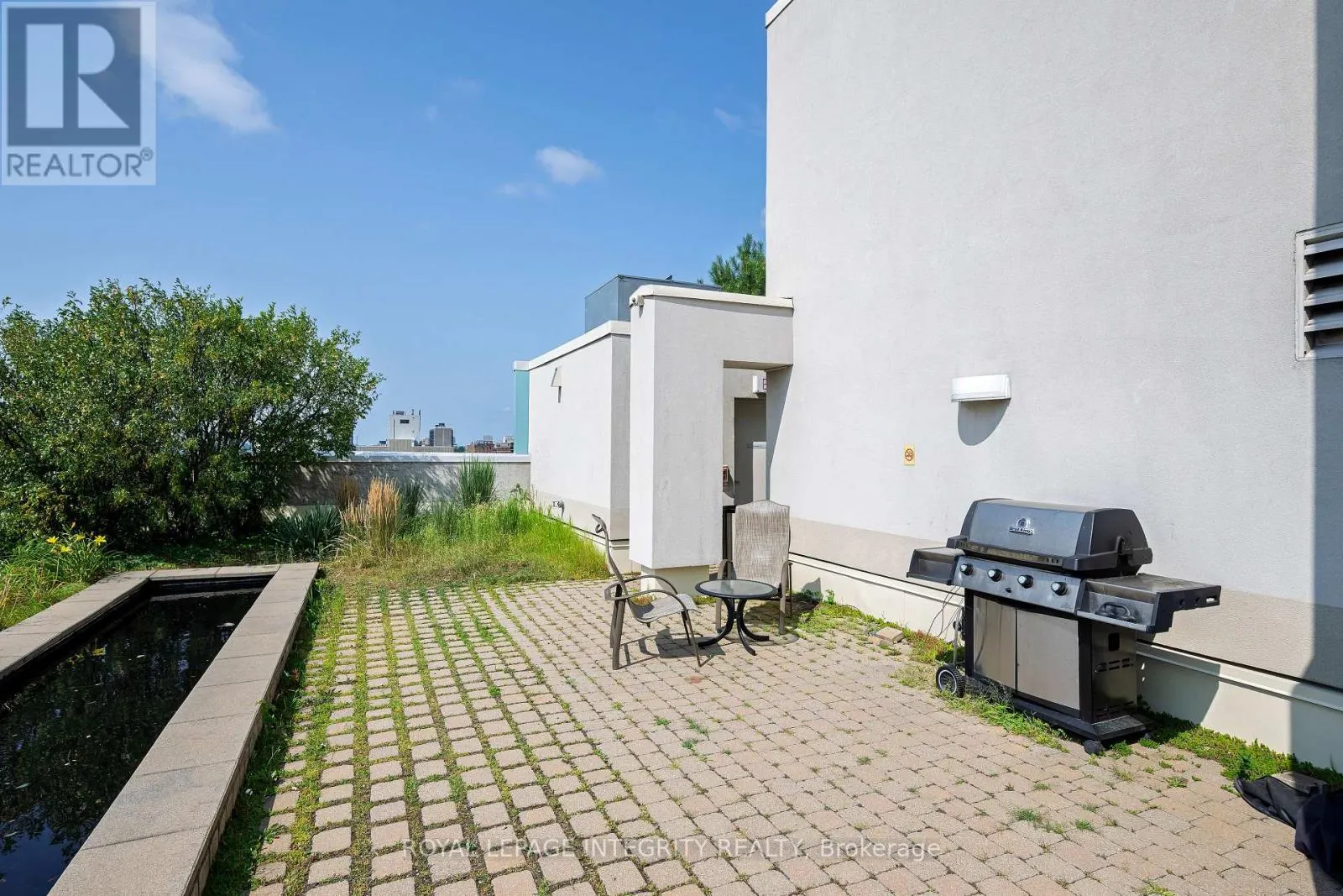 203 - 138 SOMERSET STREET W