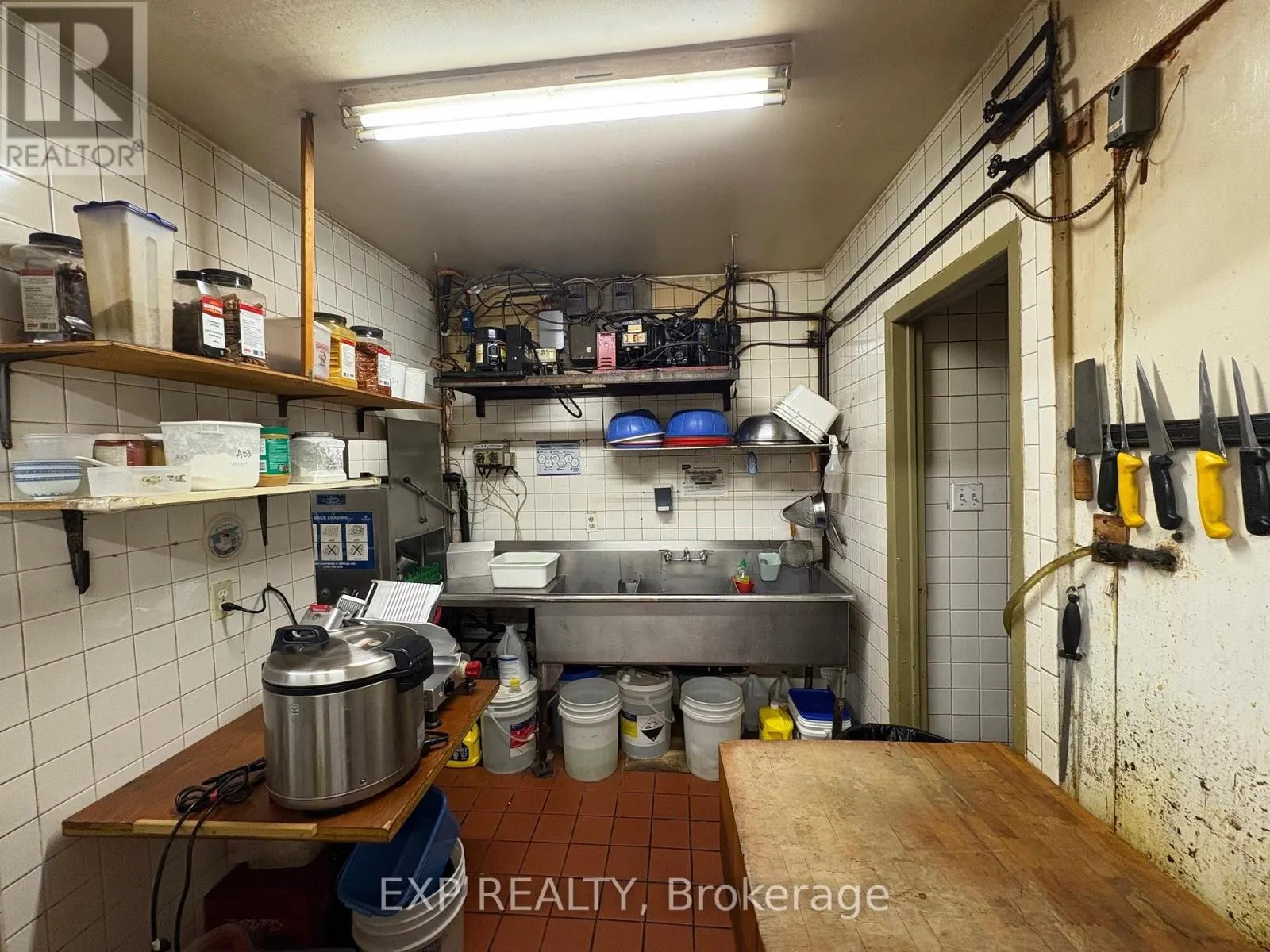 3010 ST. JOSEPH BOULEVARD