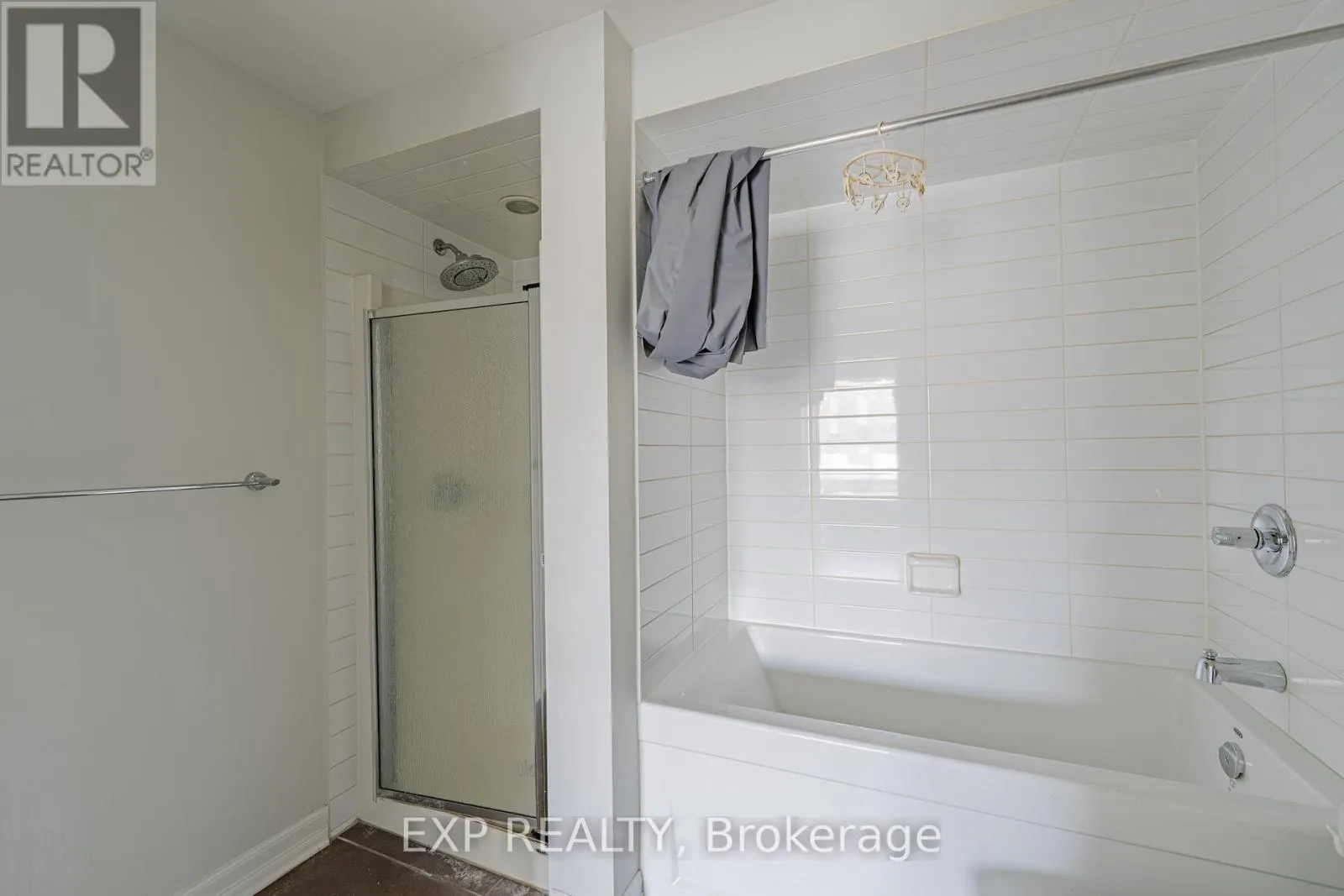 1407 - 238 BESSERER STREET