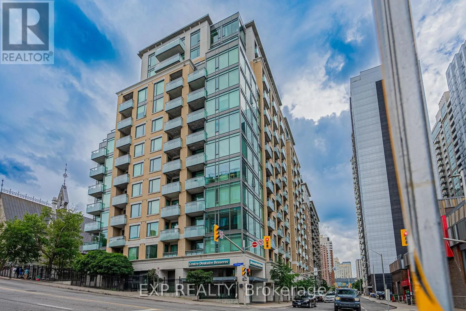 1407 - 238 BESSERER STREET