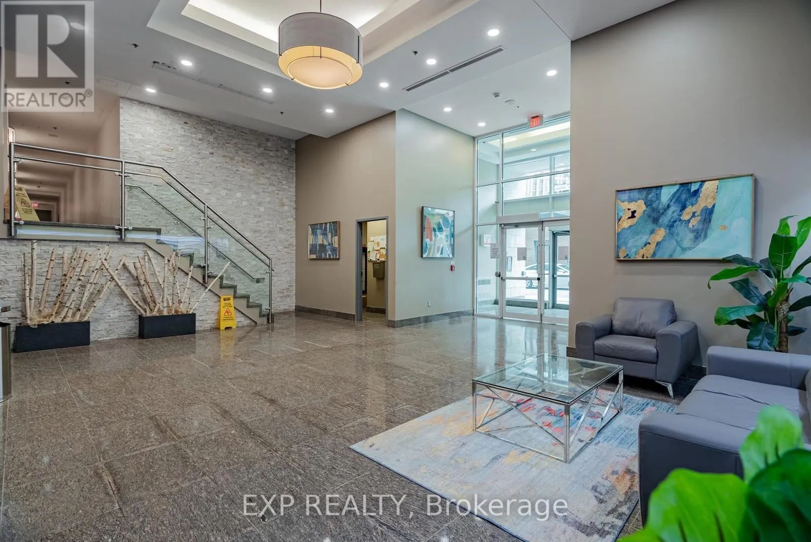 1407 - 238 BESSERER STREET