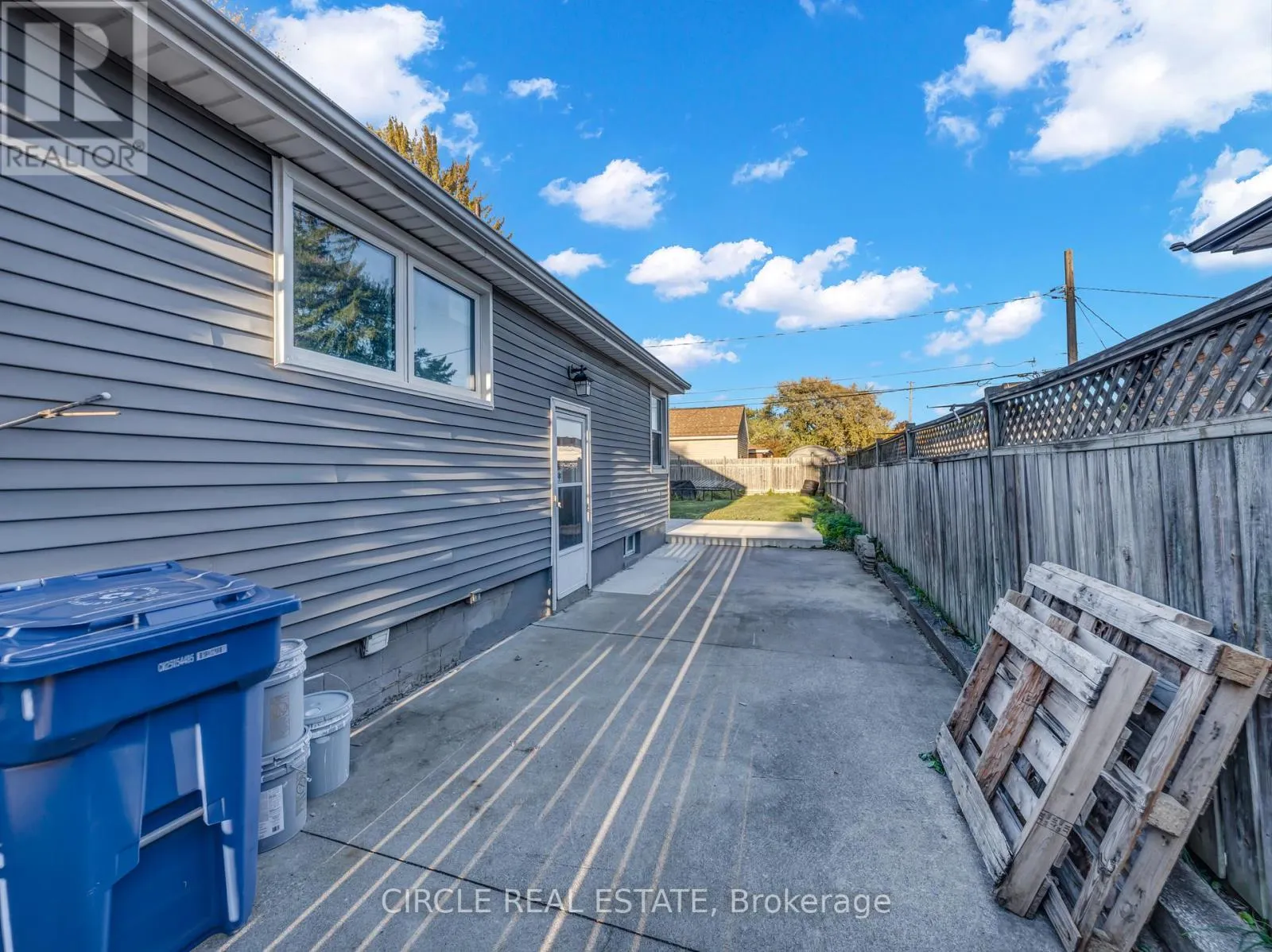 2616 TOURANGEAU ROAD