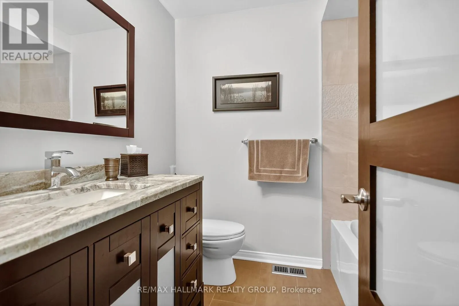 1415 CARAVEL CRESCENT