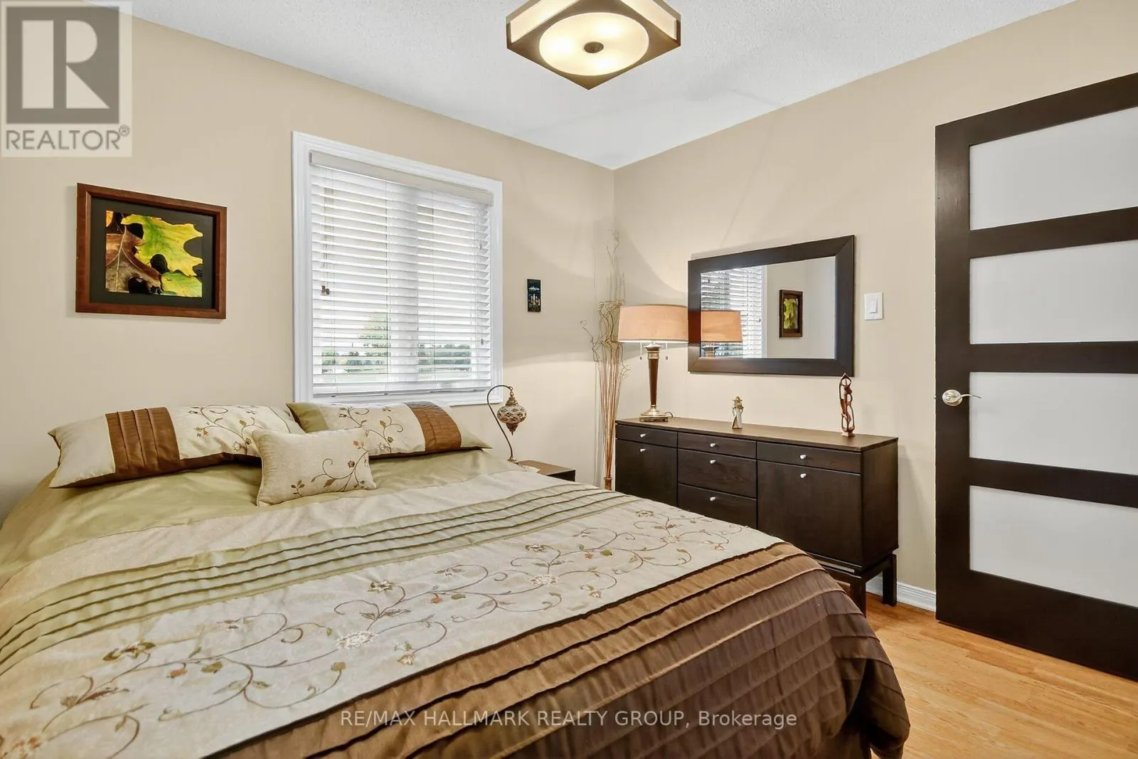 1415 CARAVEL CRESCENT