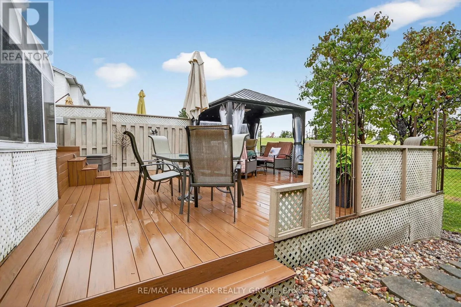 1415 CARAVEL CRESCENT