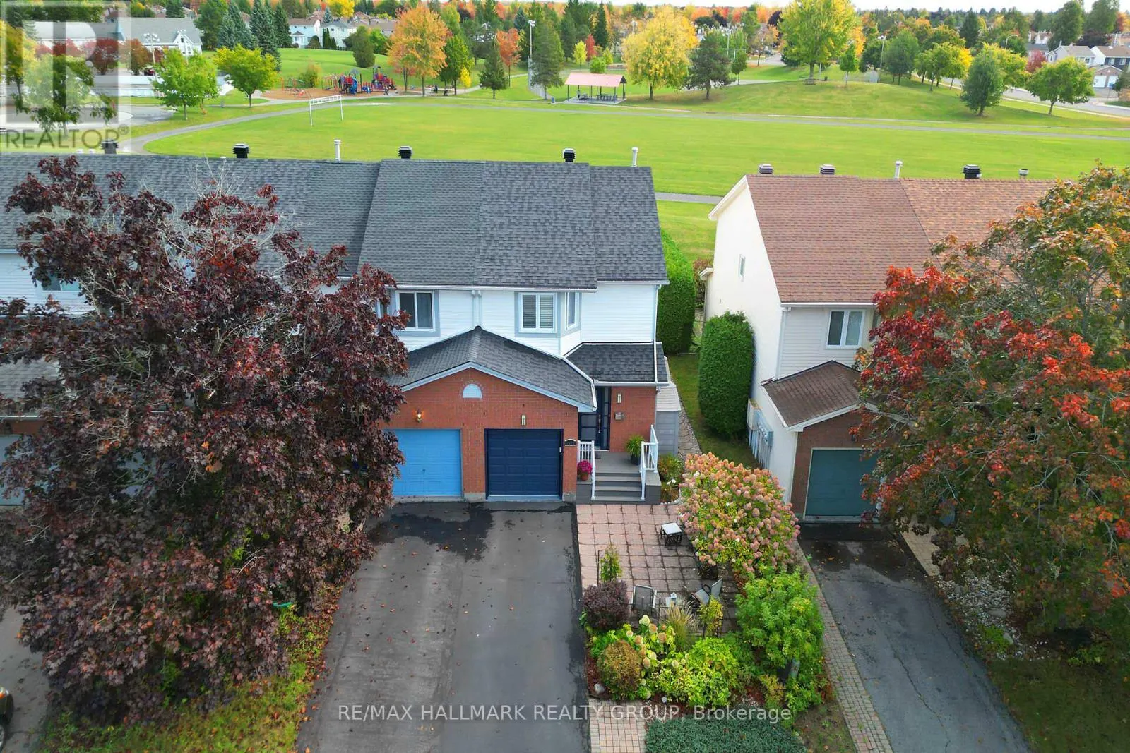 1415 CARAVEL CRESCENT