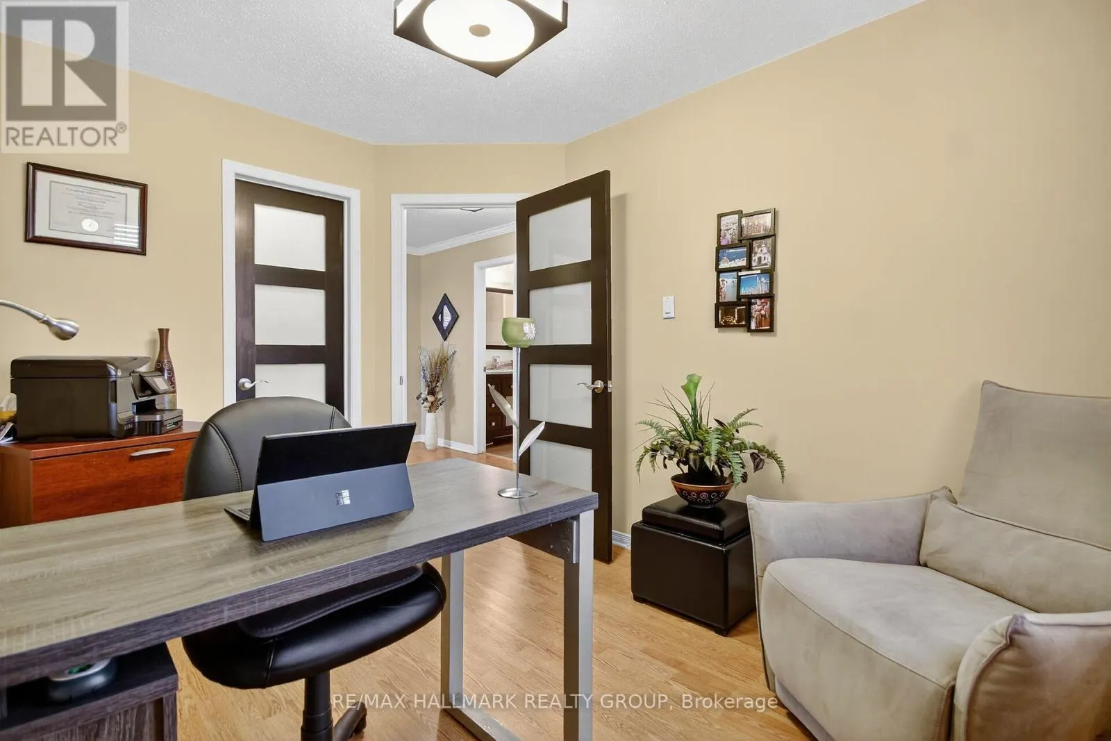 1415 CARAVEL CRESCENT