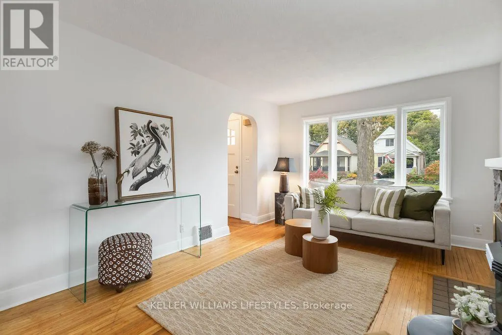 344 EMERY ST E STREET