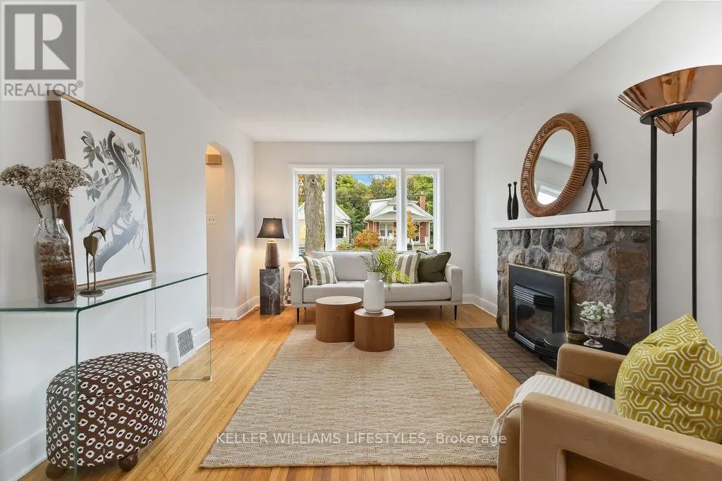 344 EMERY ST E STREET