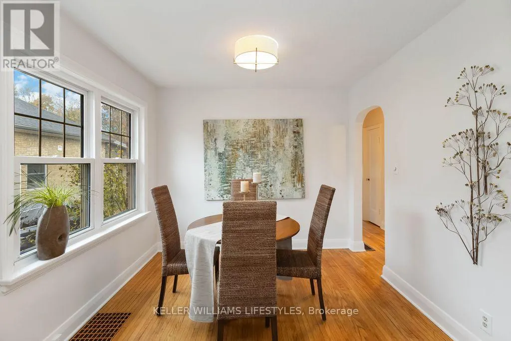 344 EMERY ST E STREET