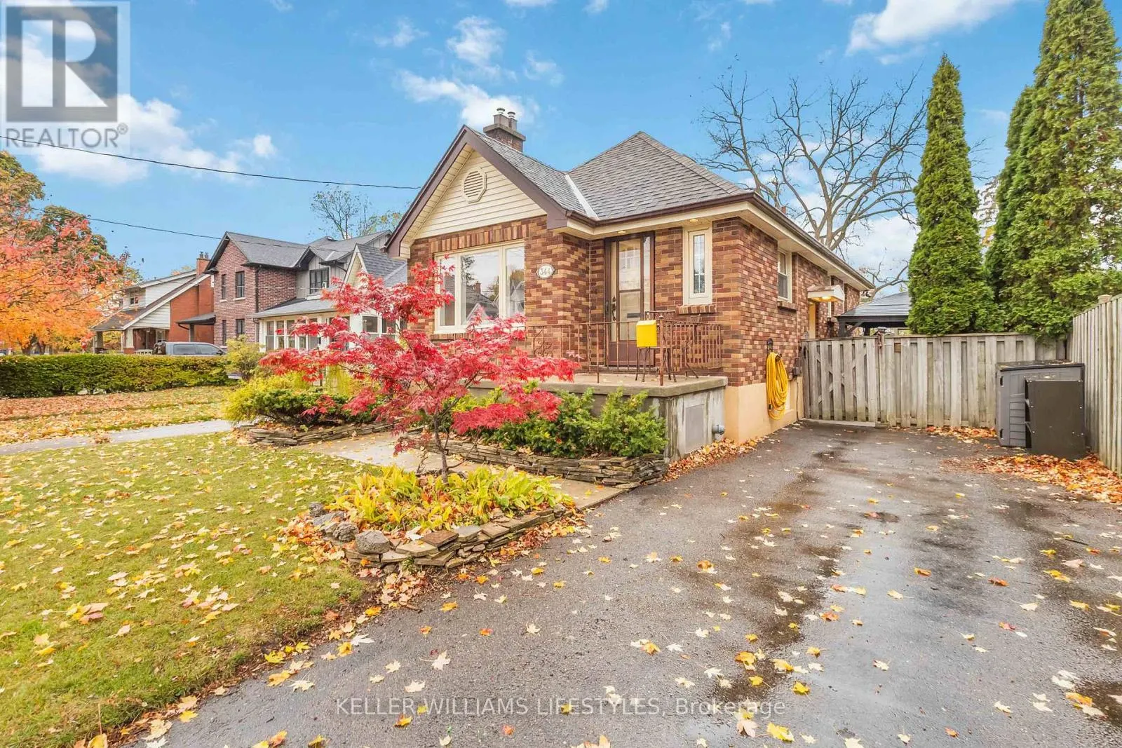 344 EMERY ST E STREET