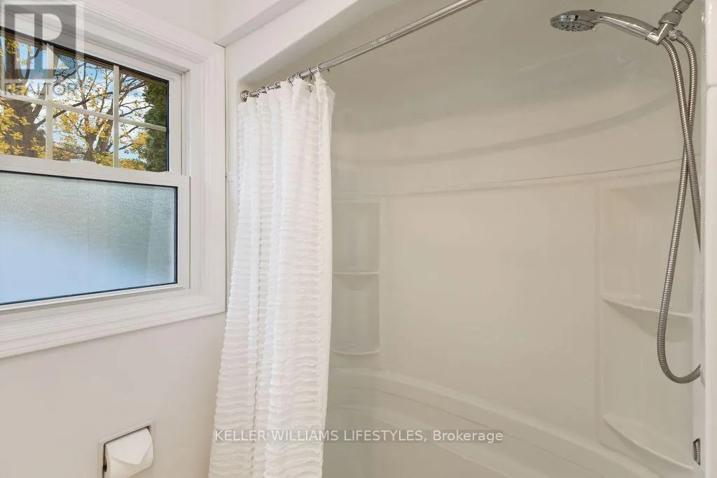 344 EMERY ST E STREET