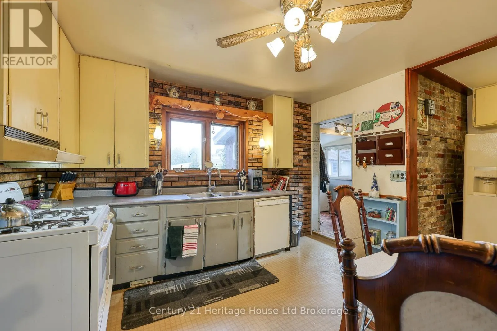 584510 BEACHVILLE ROAD