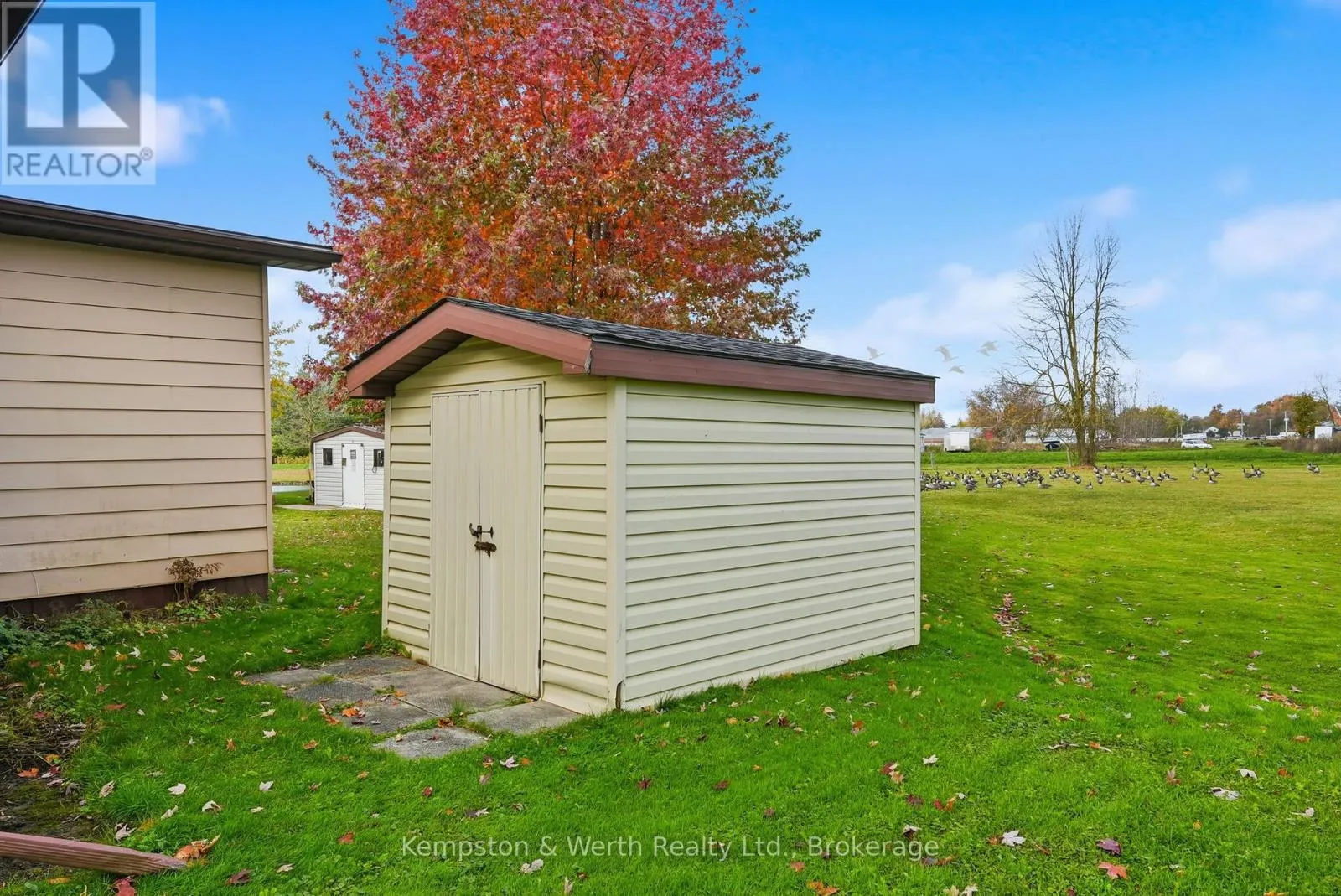 14 FAIRVIEW CRESCENT