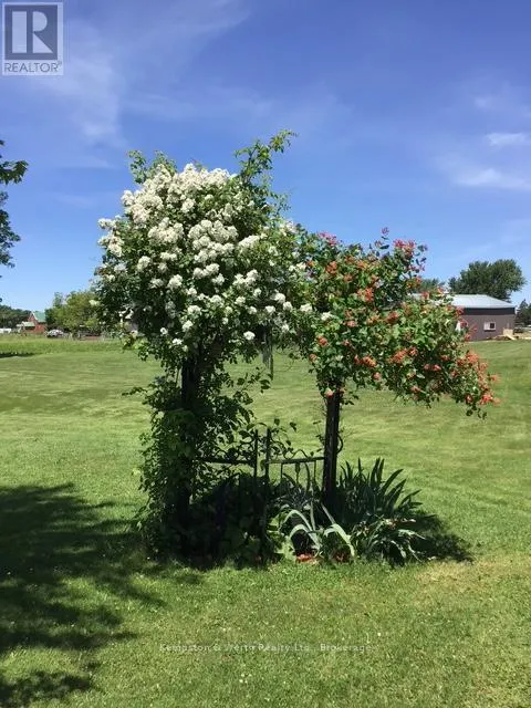 14 FAIRVIEW CRESCENT