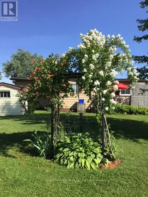 14 FAIRVIEW CRESCENT