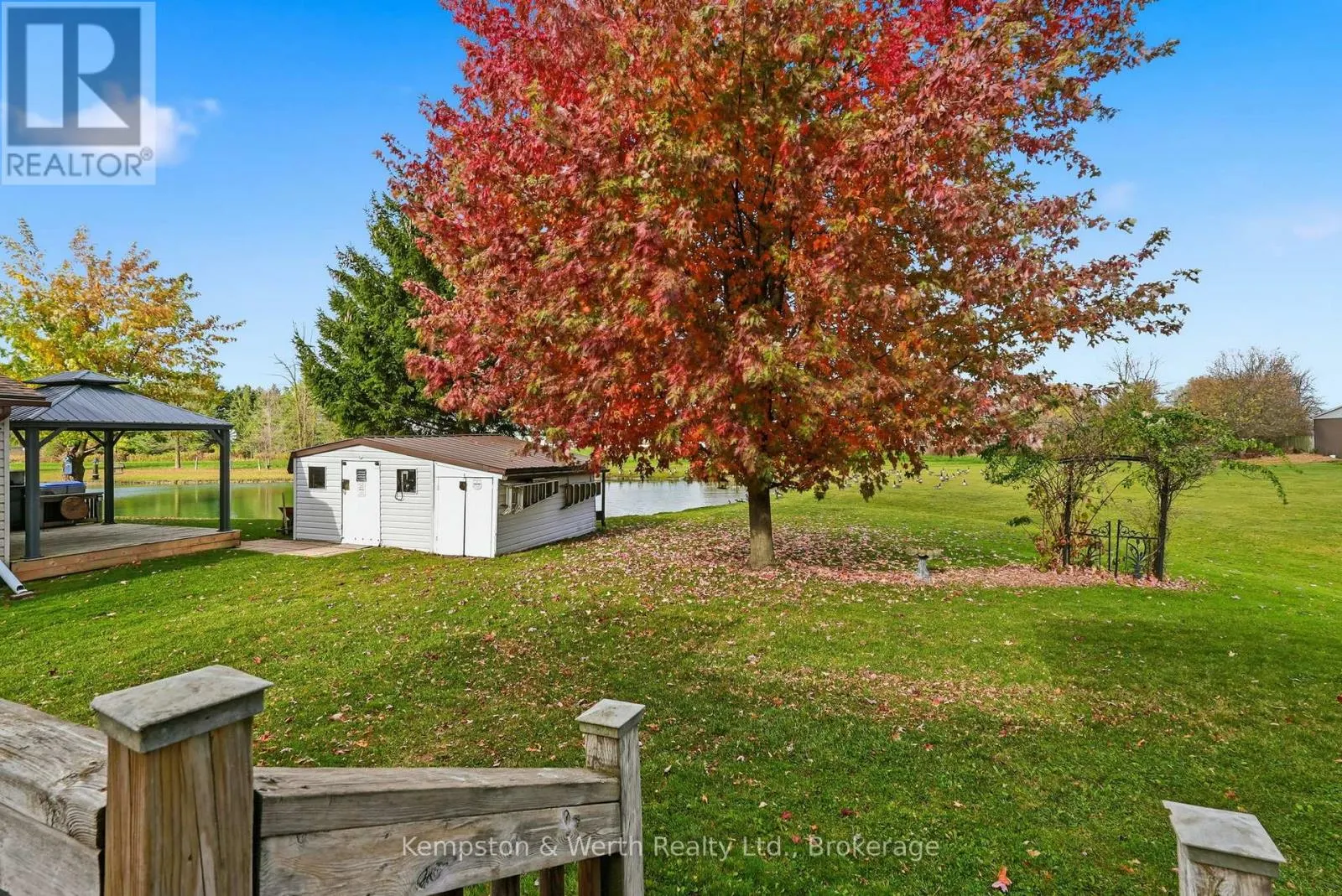 14 FAIRVIEW CRESCENT