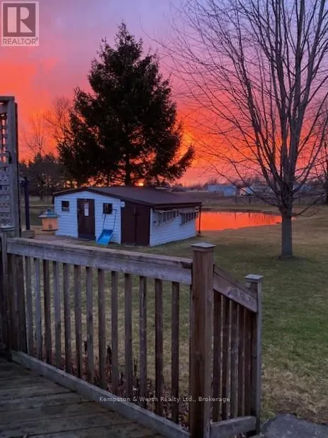 14 FAIRVIEW CRESCENT