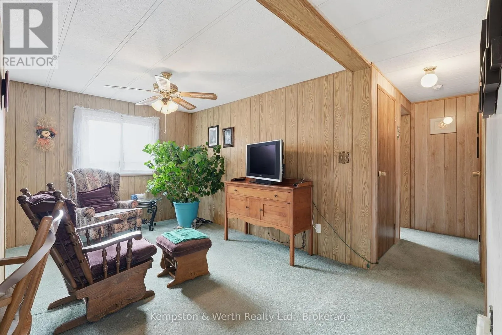 14 FAIRVIEW CRESCENT