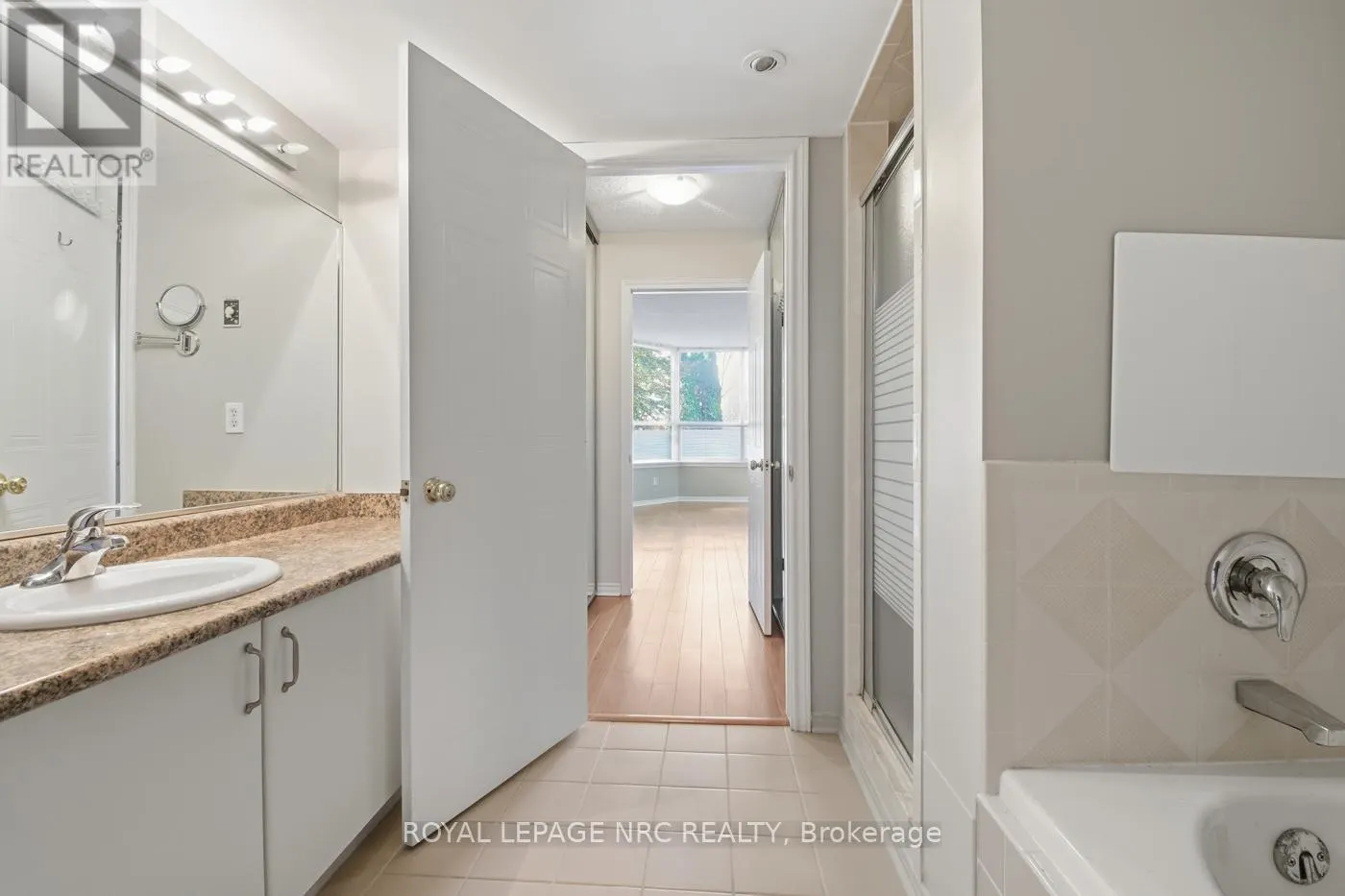 102 - 3 TOWERING HTS BOULEVARD, #102