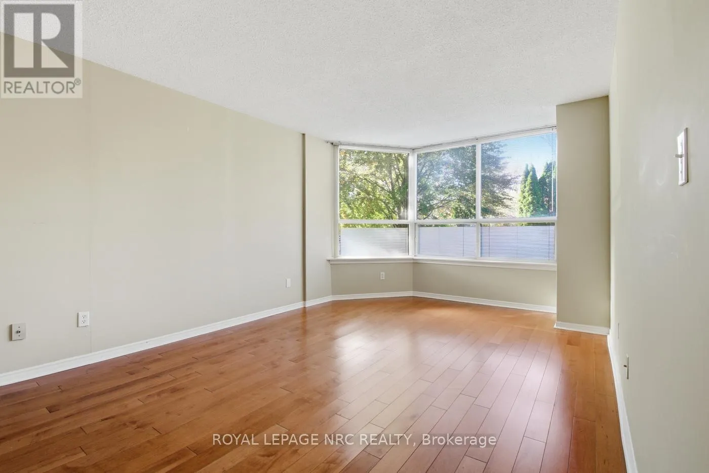 102 - 3 TOWERING HTS BOULEVARD, #102