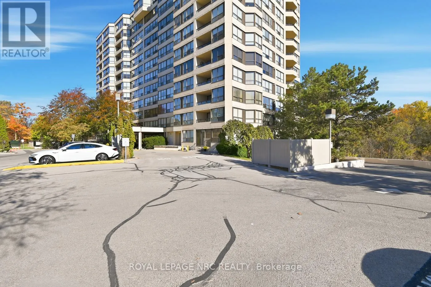102 - 3 TOWERING HTS BOULEVARD, #102