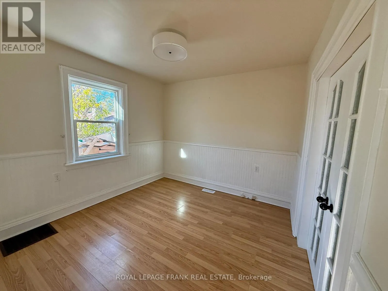 MAIN FLOOR - 1201 KENNETH AVENUE, #Main Floor