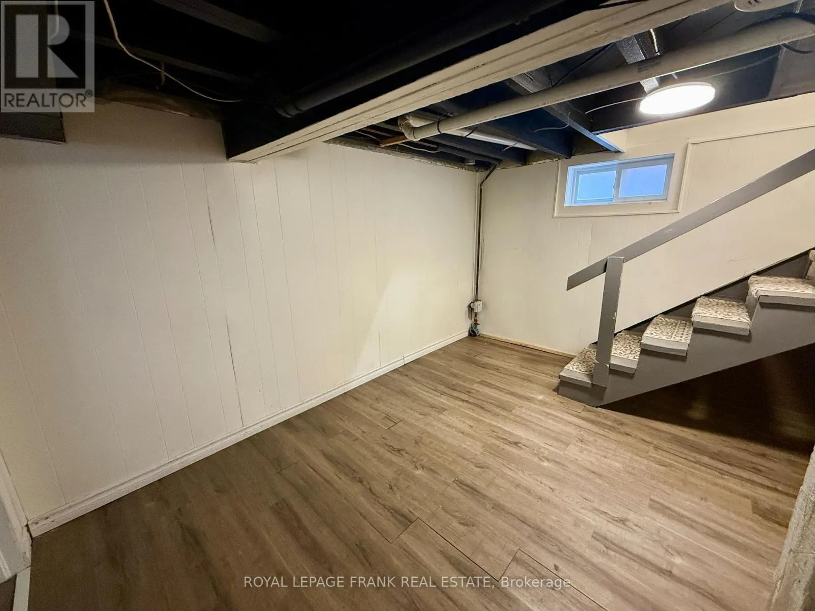 MAIN FLOOR - 1201 KENNETH AVENUE, #Main Floor