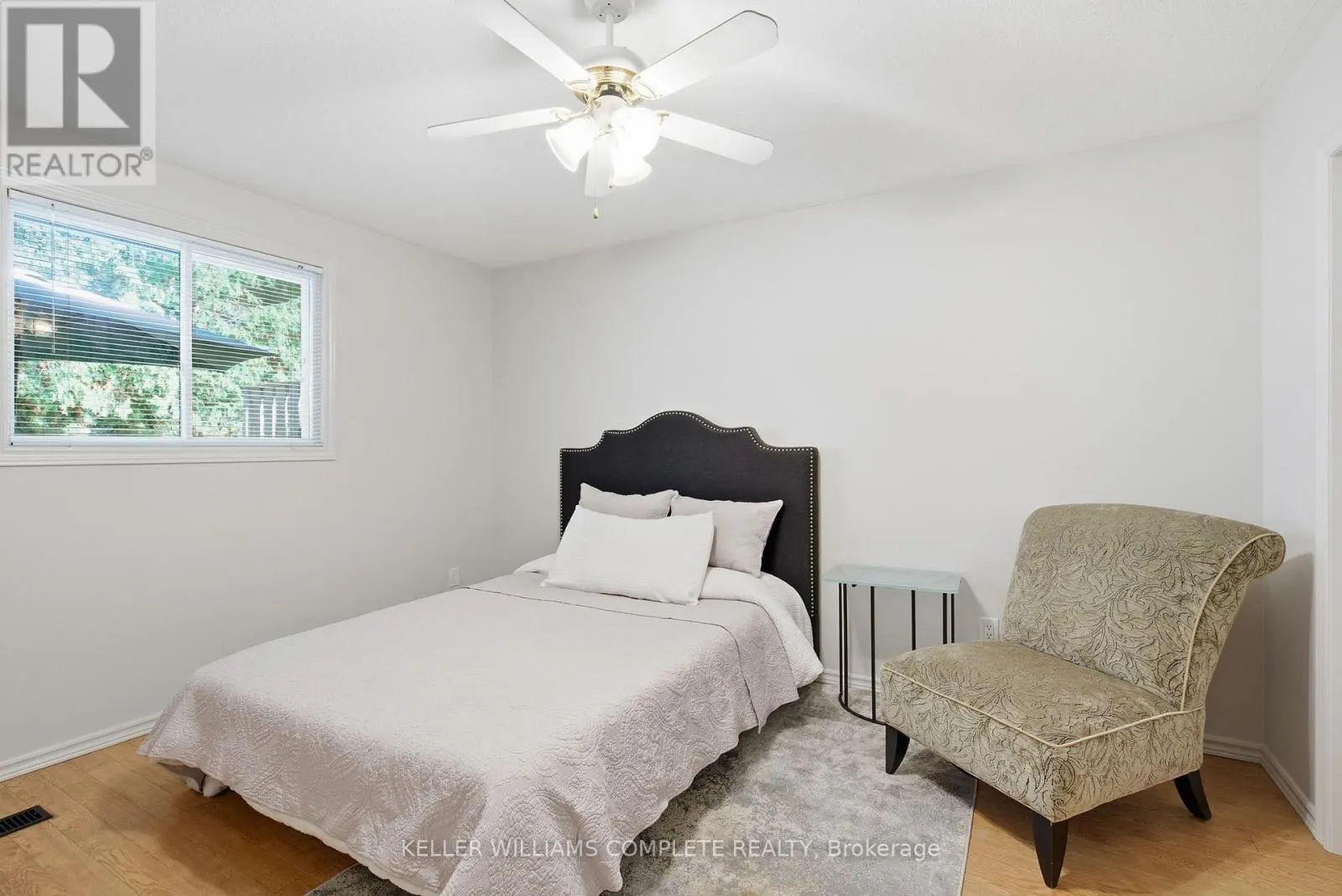 25 - 229 LYNDEN ROAD