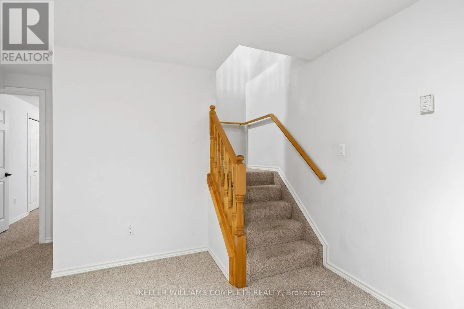 25 - 229 LYNDEN ROAD